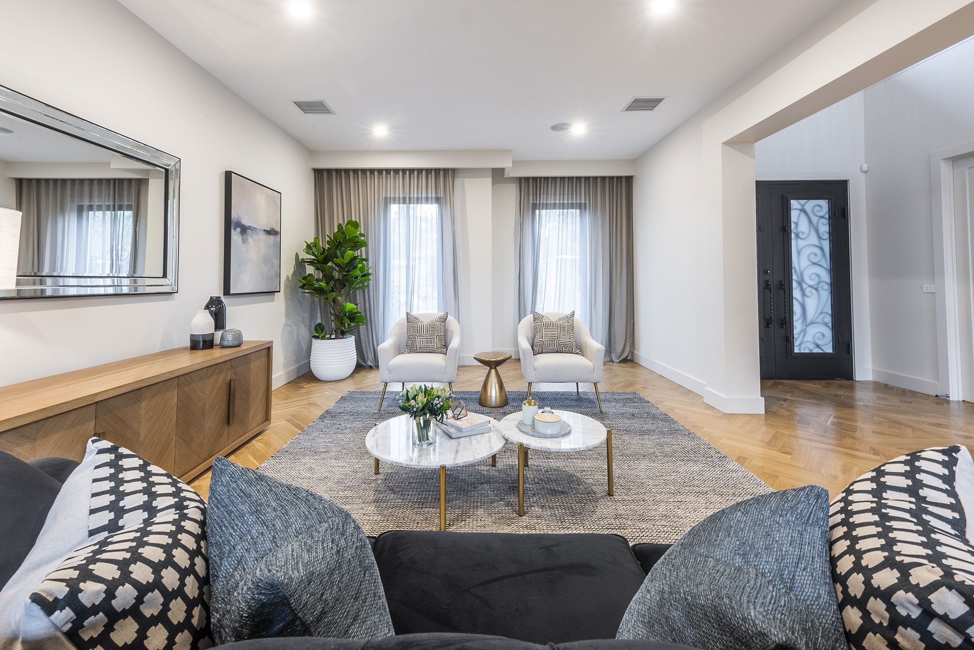 Balwyn North custom home, Varcon Group