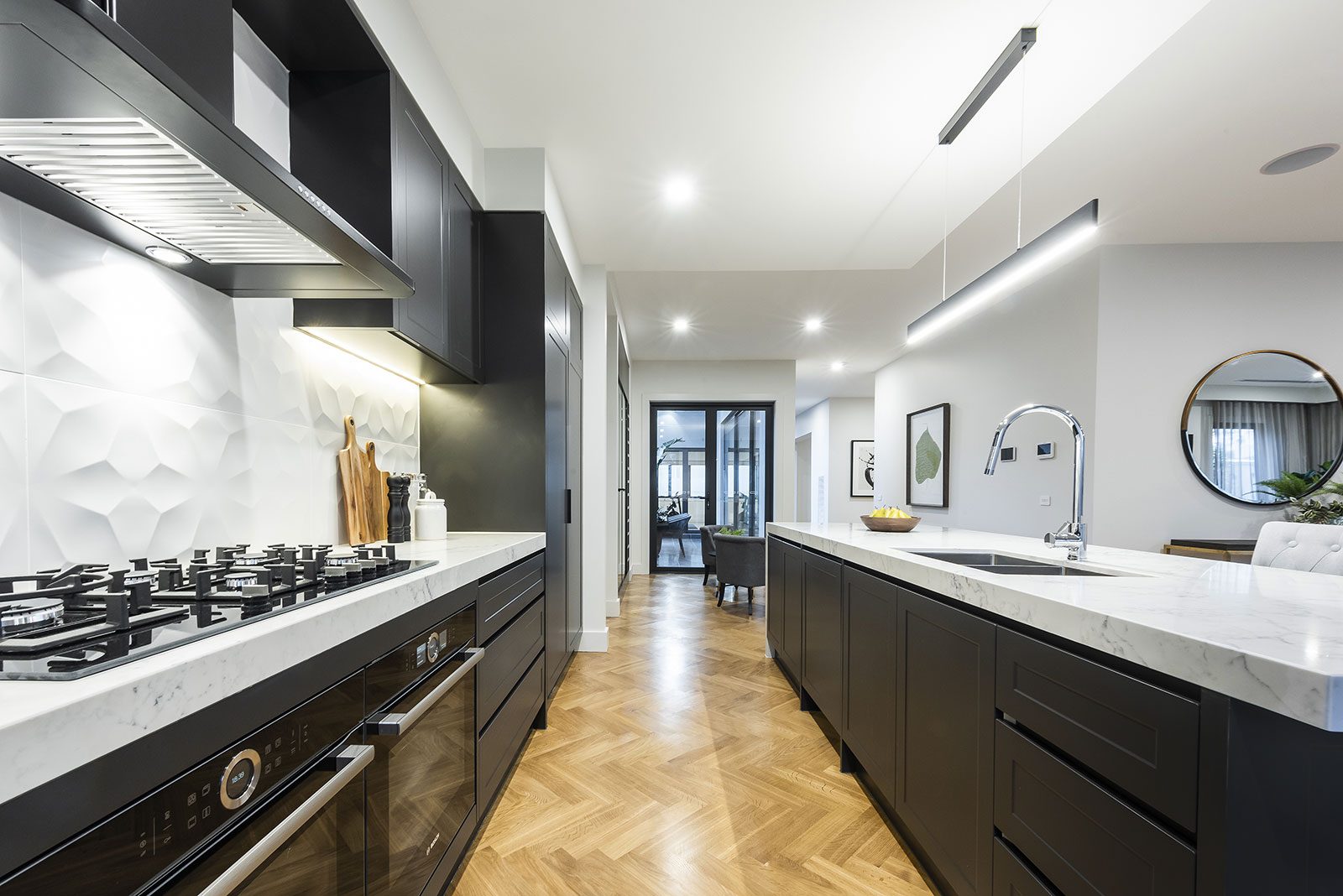 Balwyn North custom home detail, Varcon Group