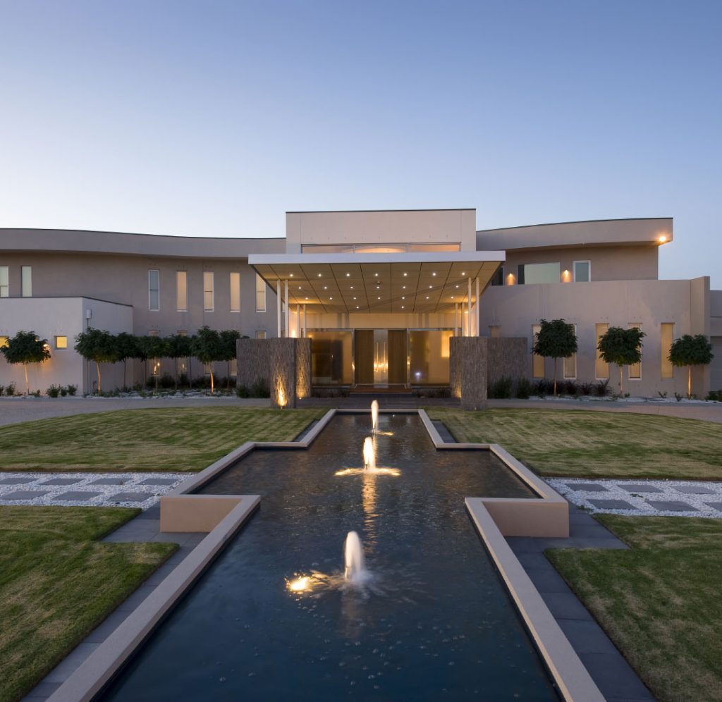 Hillside custom home, Varcon Group